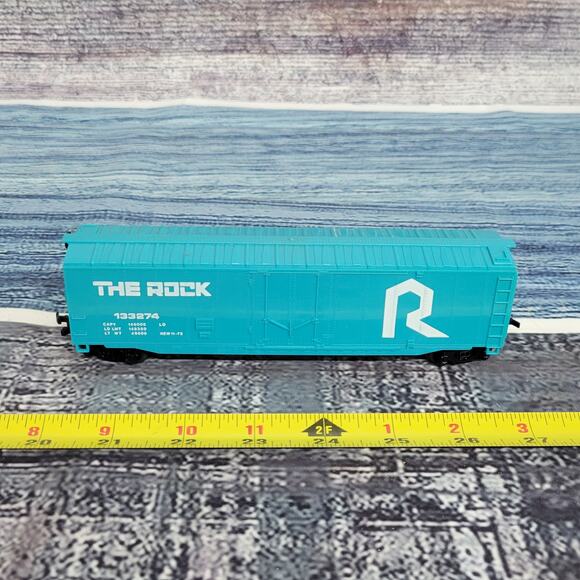 Bachmann H.O scale The Rock teal/white boxcar - Picture 3 of 7